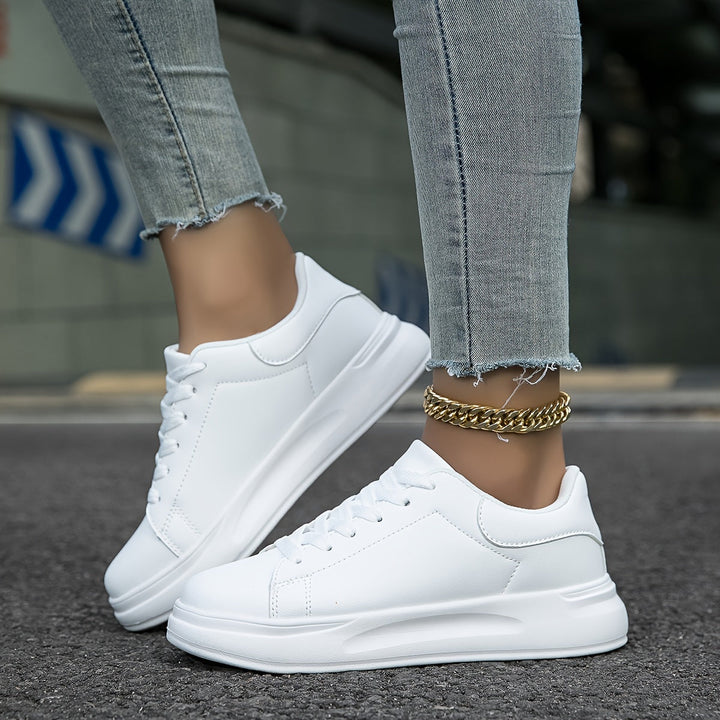 Baskets en cuir blanc nettes pour femme
