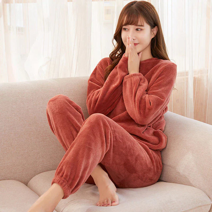 Luna Luxe – Ensemble de Pyjama pour Femme avec Design Élégant et Confort Suprême