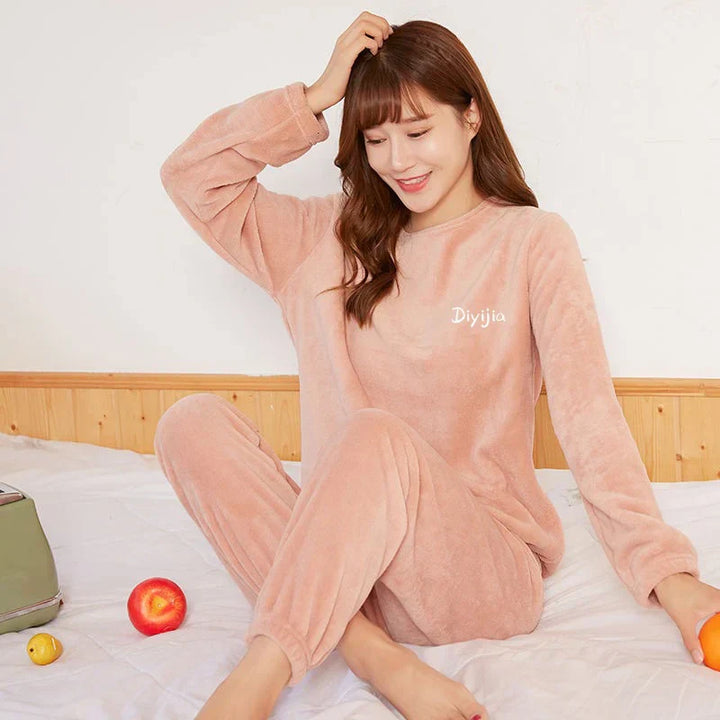 Luna Luxe – Ensemble de Pyjama pour Femme avec Design Élégant et Confort Suprême