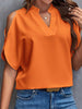 Blouse en V avec manches courtes évasées