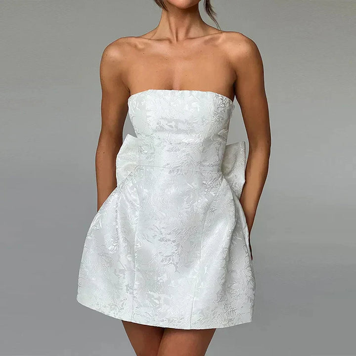 LuxeCharm – Robe Halter Élégante pour Soirées