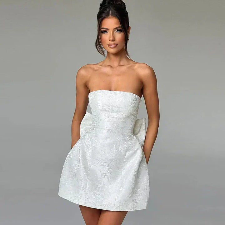 LuxeCharm – Robe Halter Élégante pour Soirées