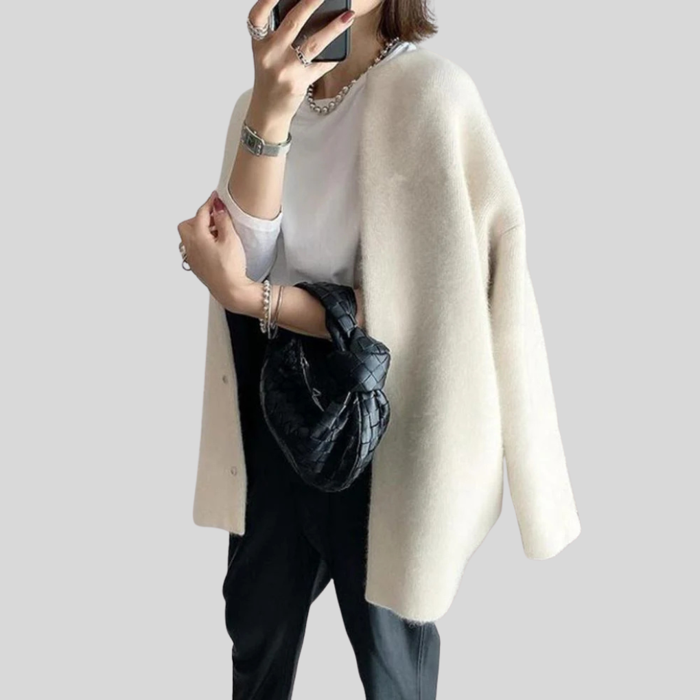 Cardigan Élégant – Couche Tricotée Raffinée