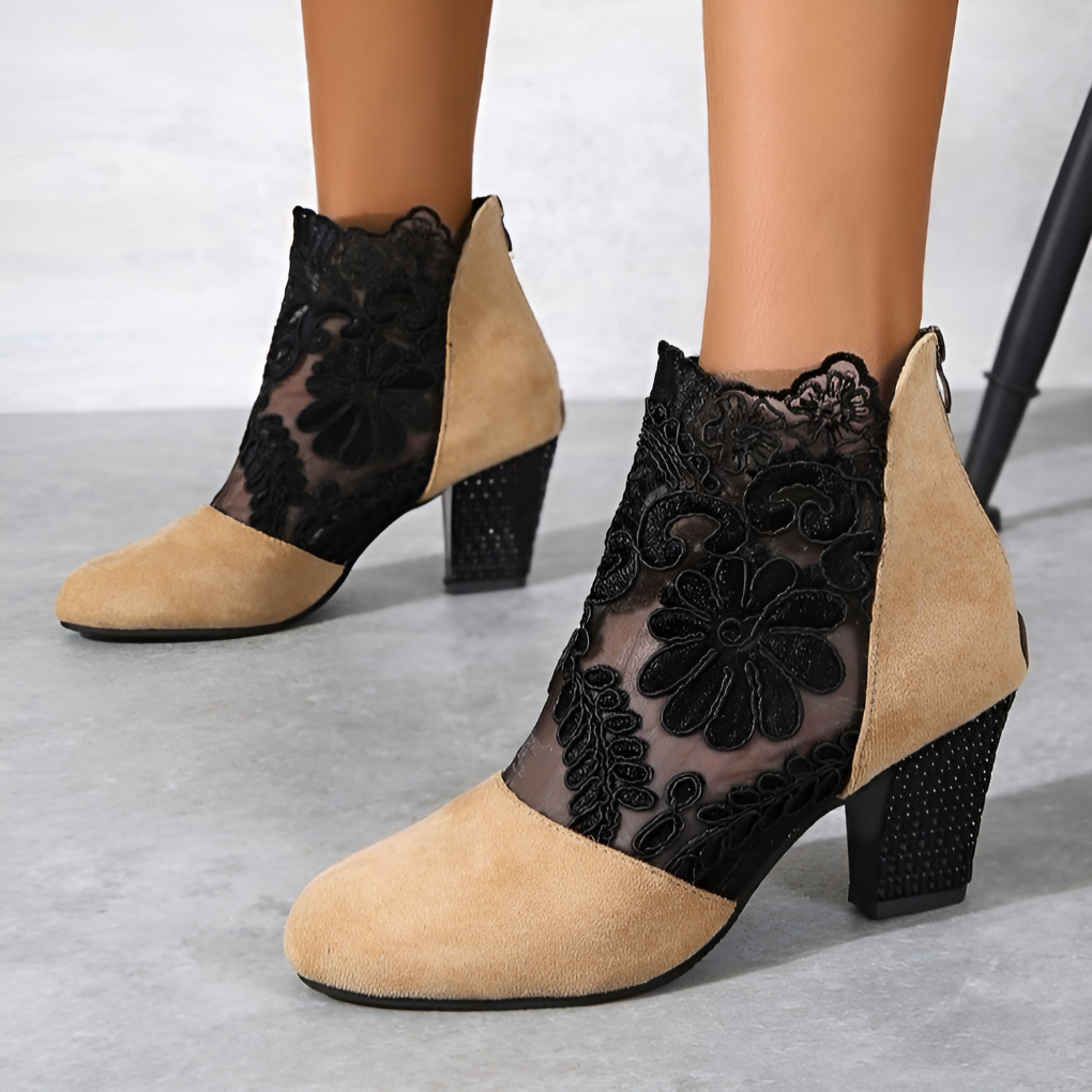 Talons Hauts en Dentelle Brodée