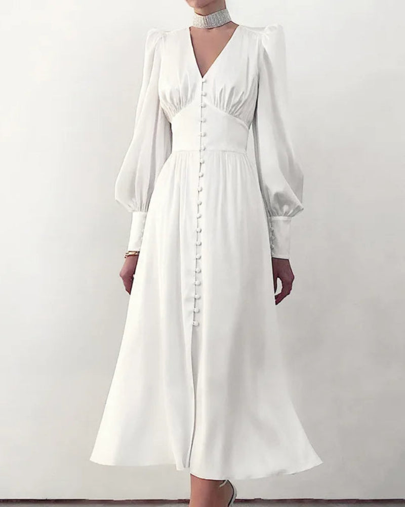 Robe Maxi Satin Élegante à Décolleté en V pour Femmes Élégance Intemporelle avec une Touche Moderne
