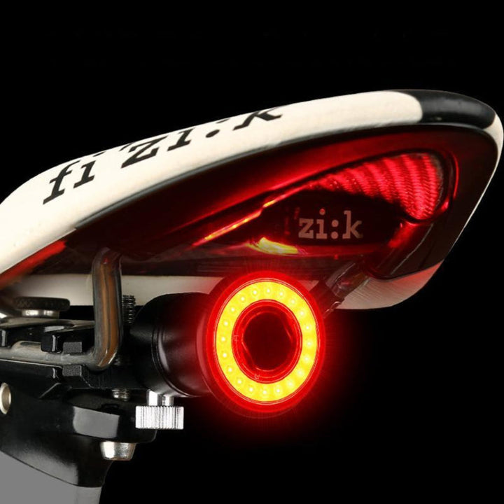 Lumière Arrière Ultra-Intelligente