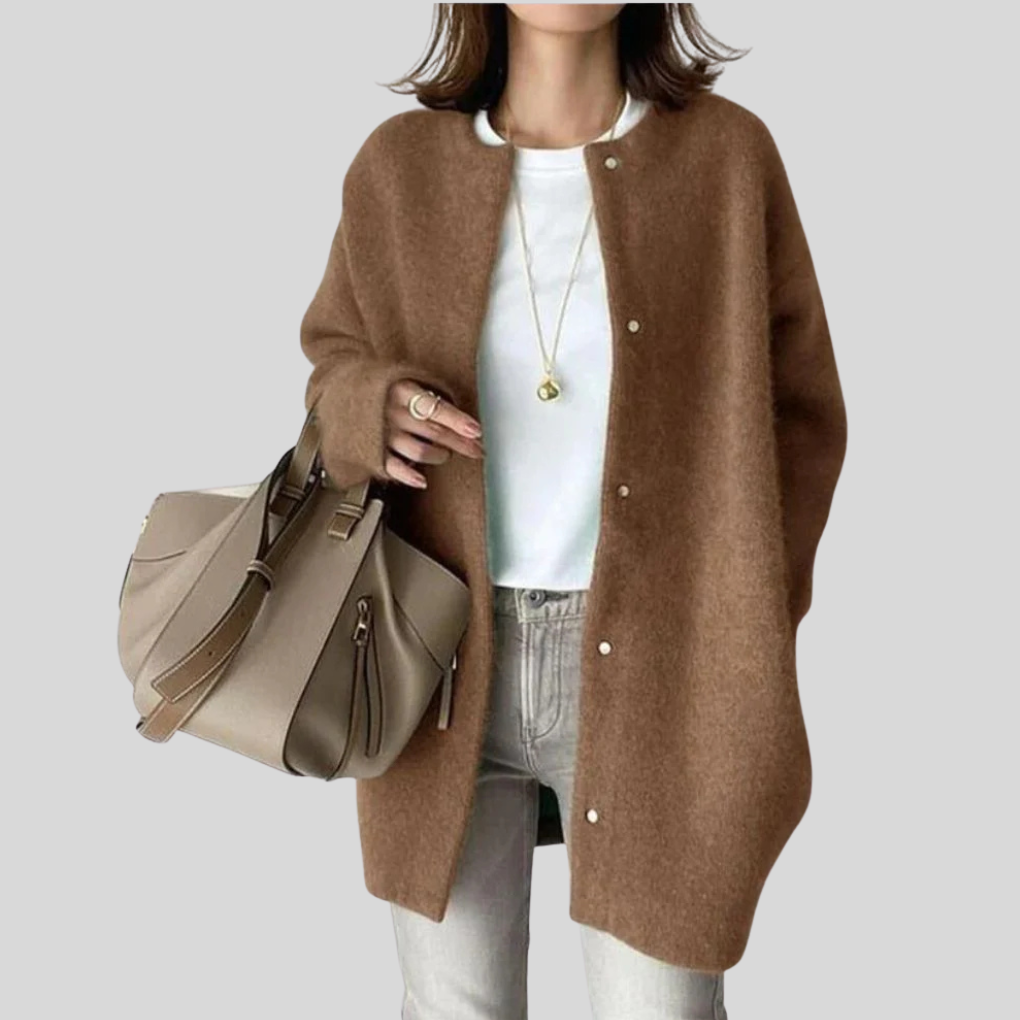 Cardigan Élégant – Couche Tricotée Raffinée
