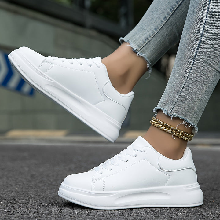 Baskets en cuir blanc pour femmes