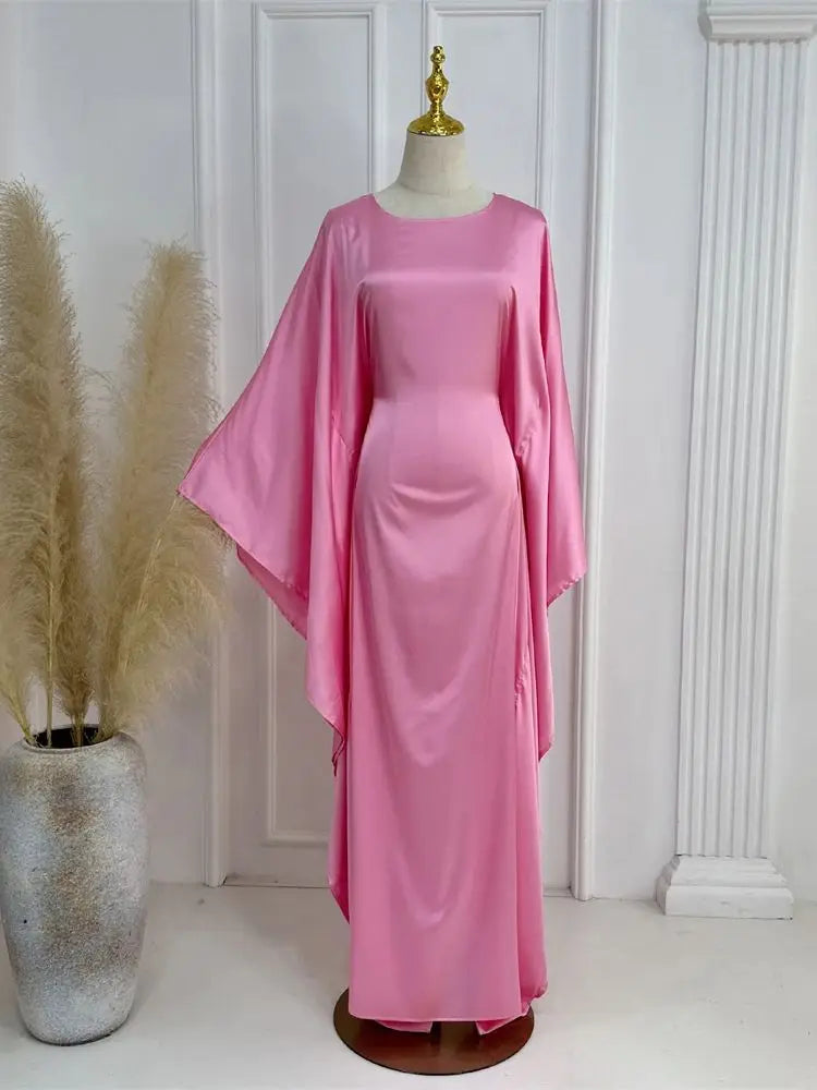 Robe Maxi Élégante avec Bretelles Fines et Fente Haute