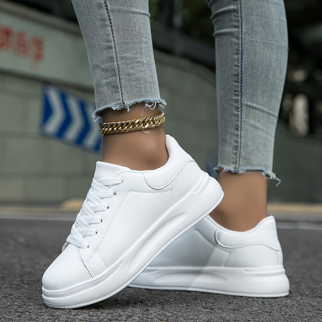 Baskets en cuir blanc pour femmes