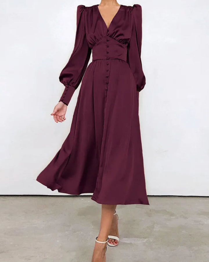 Robe Maxi Satin Élegante à Décolleté en V pour Femmes Élégance Intemporelle avec une Touche Moderne