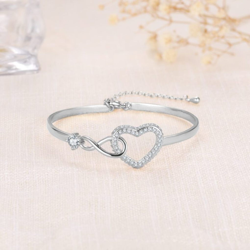Bracelet Coeur Infini Élégant pour Femmes – Style Intemporel