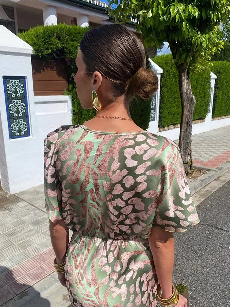 Robe Élégante Enveloppante Femme Intemporelle & Flatteuse