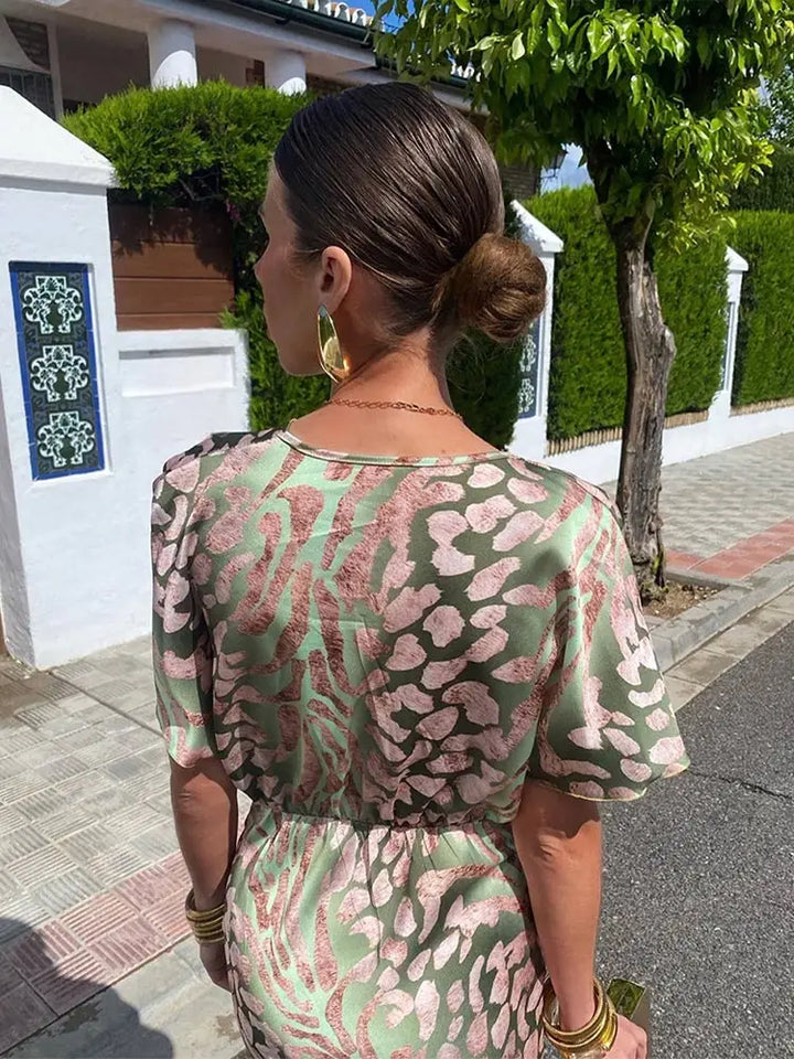Robe Élégante Enveloppante Femme Intemporelle & Flatteuse