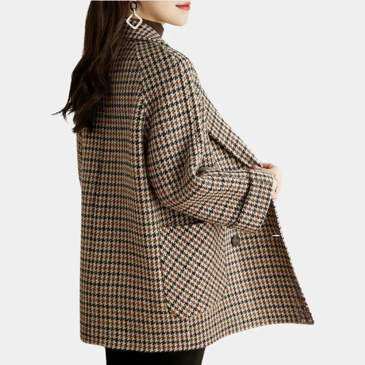 Manteau pour femmes avec design classique à double boutonnage