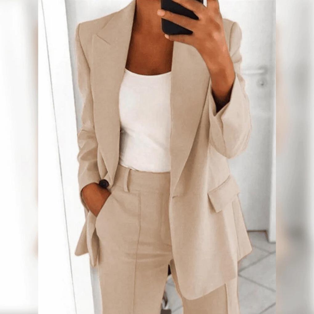 Ensemble Élégant de Deux Pièces pour Femmes – Paire Polie pour Looks Formels