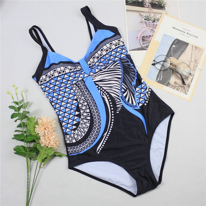 Maillot de Bain Élégant Sculptant pour Femmes – Ajustement Flatteur & Style Intemporel