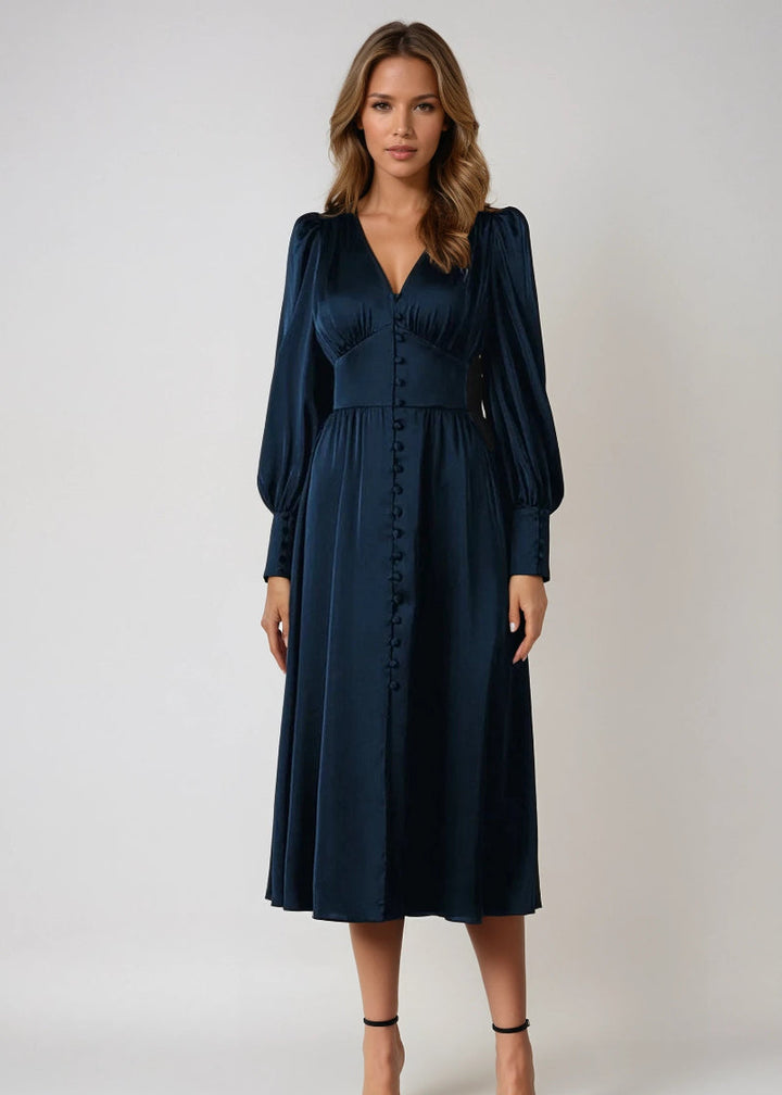 Robe Maxi Satin Élegante à Décolleté en V pour Femmes Élégance Intemporelle avec une Touche Moderne