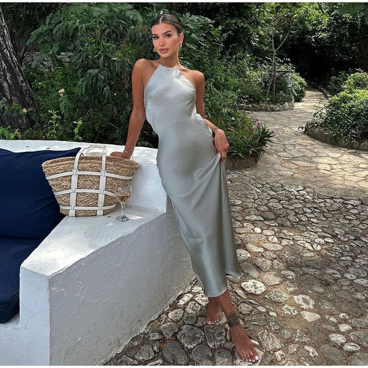 Robe Maxi Sans Manches Avec Ceinture Satin