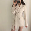 Blazer Ceinturé pour Femme – Structure Élégante & Style Polyvalent