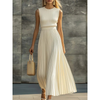 Robe Maxi Bernadette Cream Plissée pour Femme – Élégante et Polyvalente