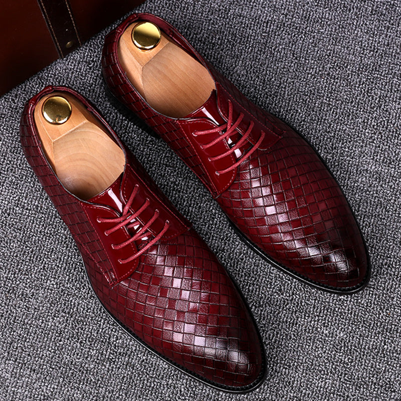 Chaussures en cuir propre à lacets pour hommes