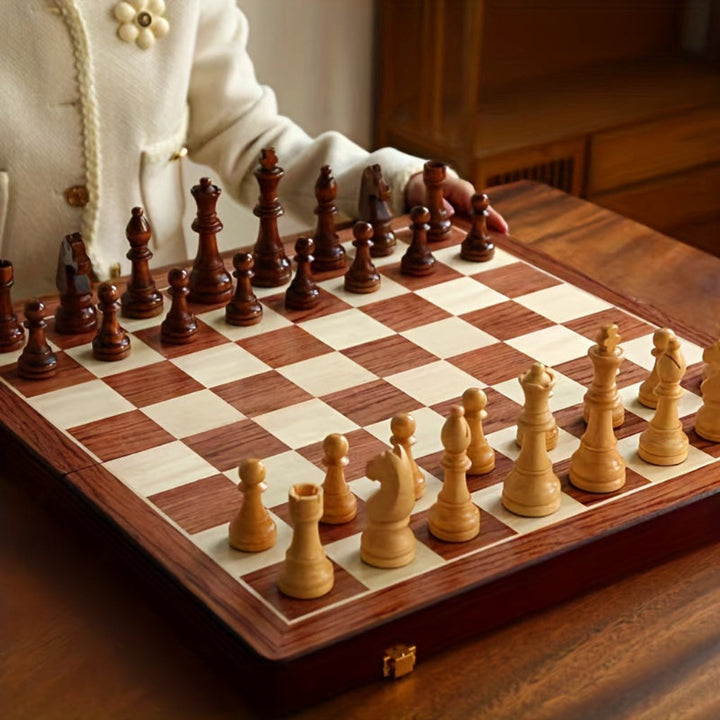 Ensemble d'échecs en bois