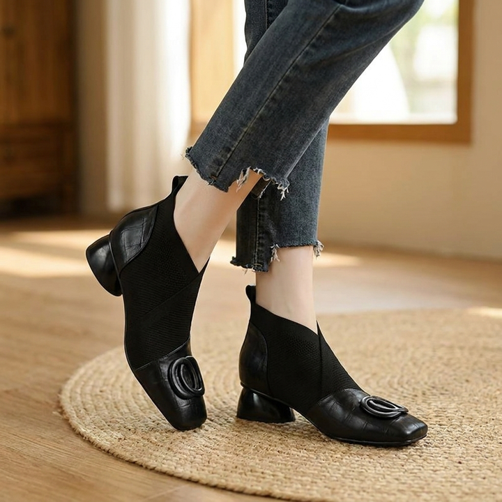 Bottes Orthopédiques Offrent un Soutien Tout au Long de la Journée avec un Style Quotidien