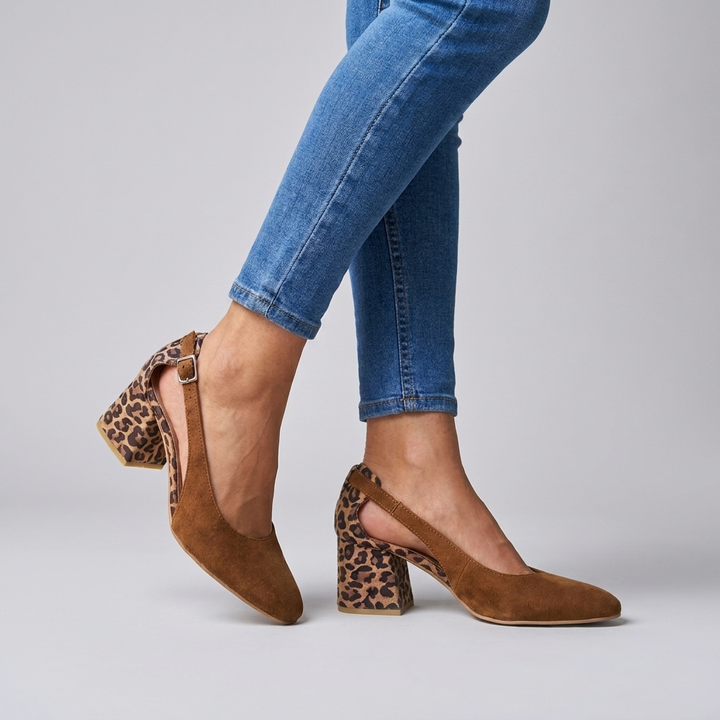 Les Talons Bloqués Slingback Apportent Chic Sans Effort Aux Tenues Intelligentes