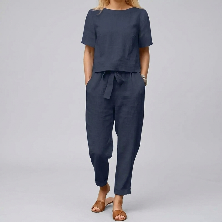 Ensemble d'Été Aéré Apporte Légèreté, Style Sans Effort aux Jours Chauds
