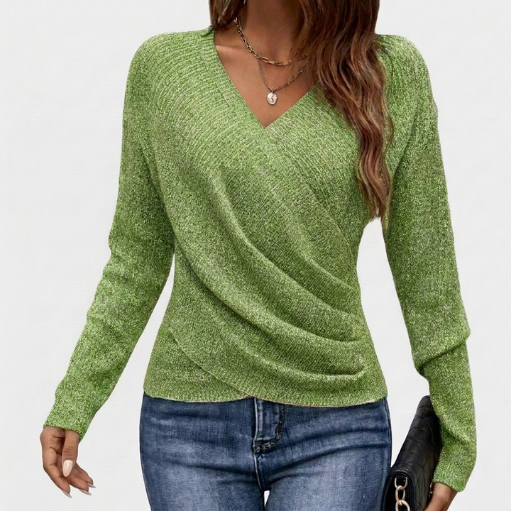 Pull élégant et confortable apporte un style cosy aux looks quotidiens