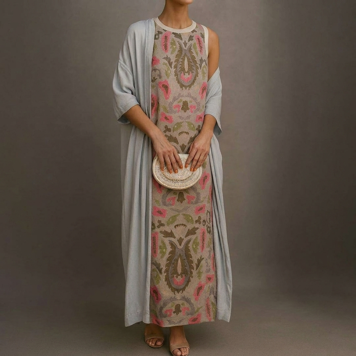 Ensemble Élégant de Robe Longue et Manteau
