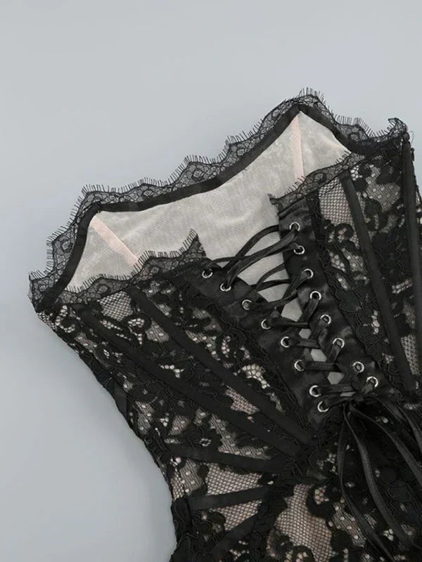 Robe Mini Corset en Dentelle Freya — Où l'Élégance Rencontre l'Allure