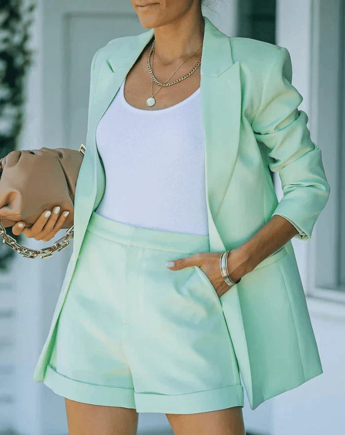 Ensemble Blazer Chic et Short pour Femmes