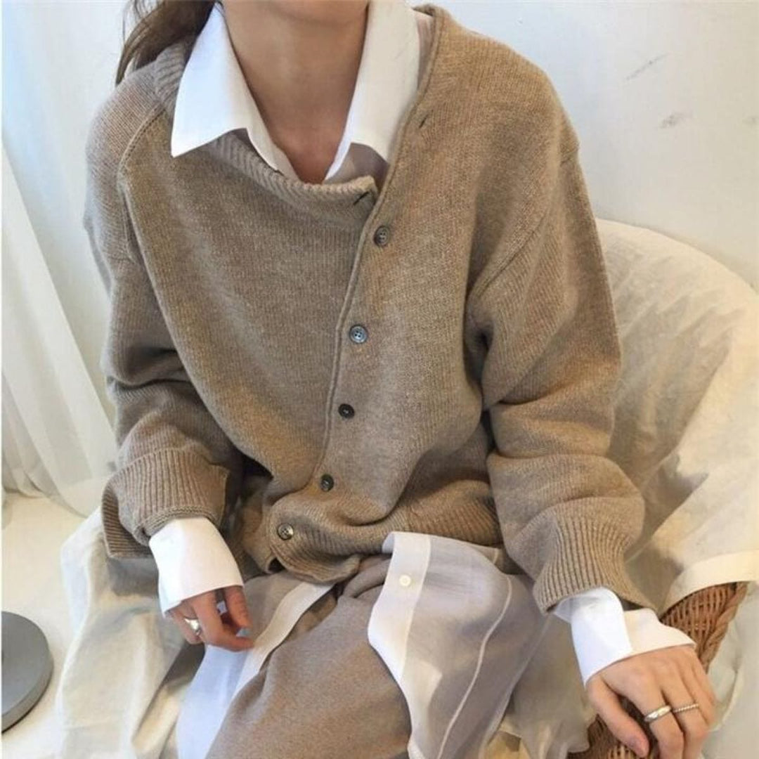 Cardigan enveloppant en laine fine doux élégance sans effort avec chaleur luxueuse