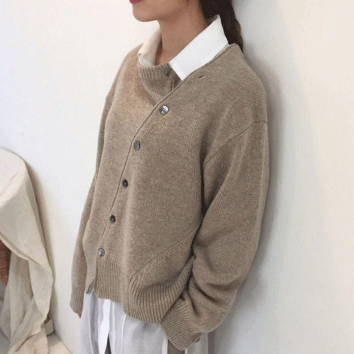 Cardigan enveloppant en laine fine doux élégance sans effort avec chaleur luxueuse