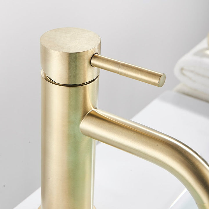 Armes - Robinet Cascade en Laiton Vintage