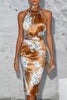 Madison | Robe Midi Halter en Satin Sans Manches Silhouette Florale