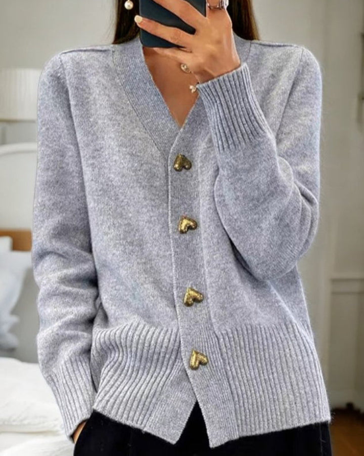 Chaleur, Élégance et Charme Féminin Intemporel Cardigan