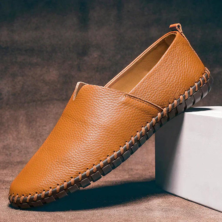 Mocassins Élegants Mat En Cuir Véritable